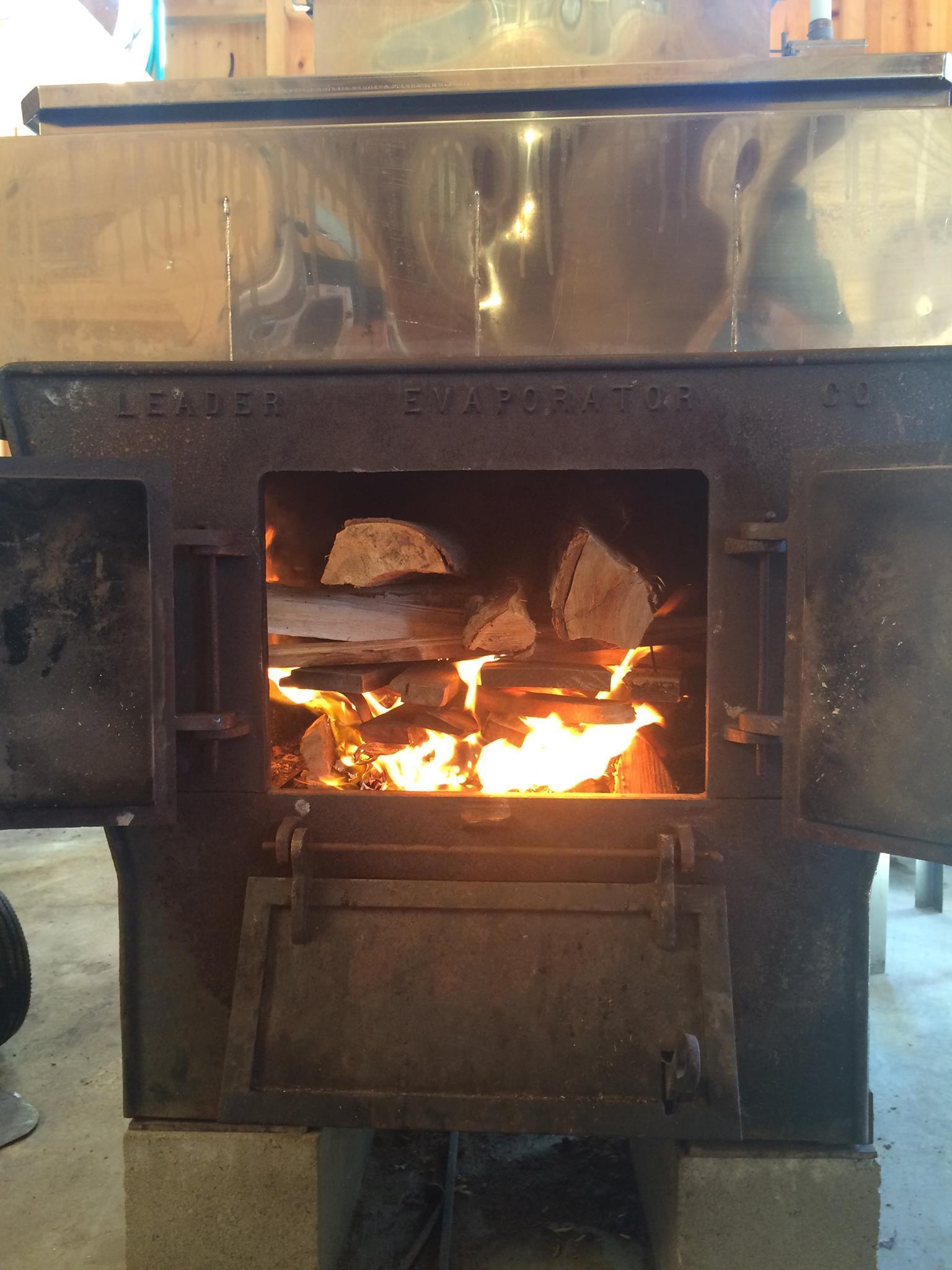 L'évaporateur chauffé à bois de Bobo's Mountain Sugar 